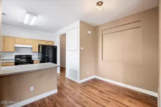 Photo #5: 6644382 Listing 