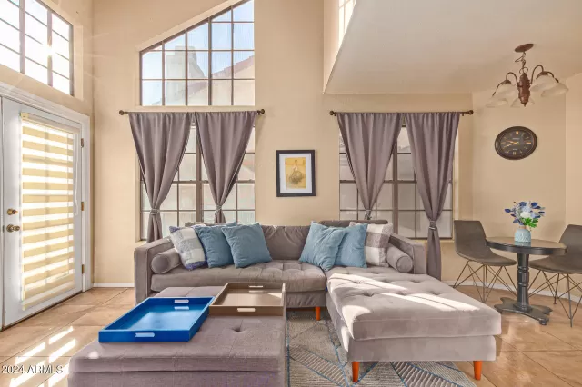 MLS: 6644692 Condo For Sale