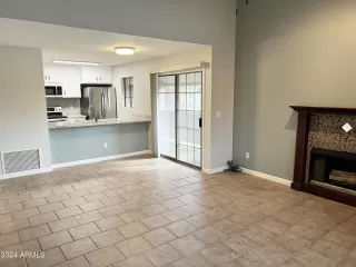 Photo #4: 6644997 Listing