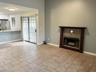 Photo #5: 6644997 Listing