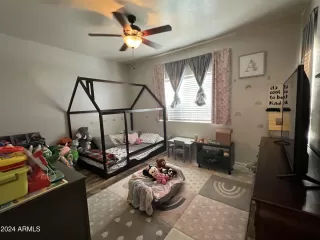 Photo #4: 6645126 Listing