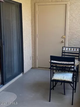 Photo #6: 6645126 Listing