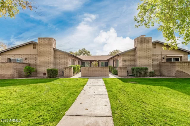 MLS: 6645152 Condo For Sale