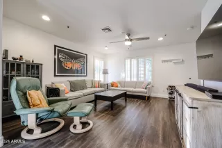 Photo #6: 6645213 Listing 