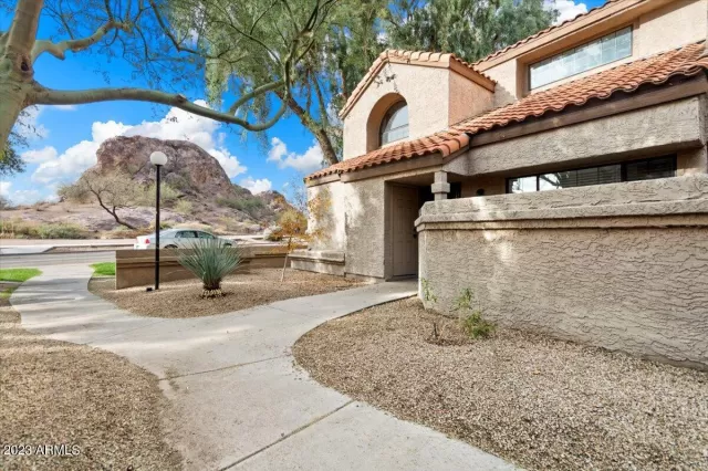 MLS: 6645262 Condo For Sale