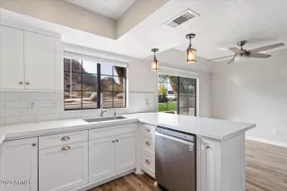 Photo #3: 6645262 Listing 