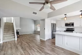 Photo #5: 6645262 Listing 
