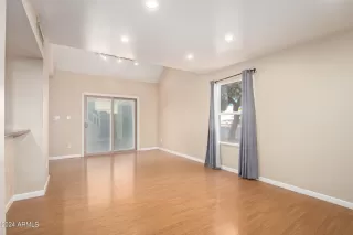 Photo #4: 6645382 Listing 