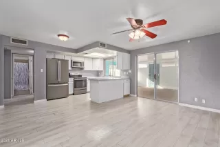 Photo #5: 6645659 Listing 