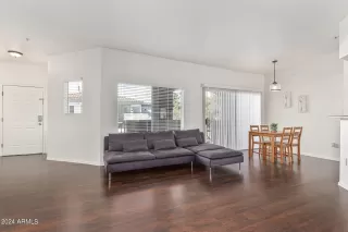 Photo #2: 6645692 Listing 