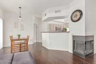 Photo #4: 6645692 Listing 