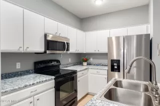 Photo #1: 6645831 Listing 
