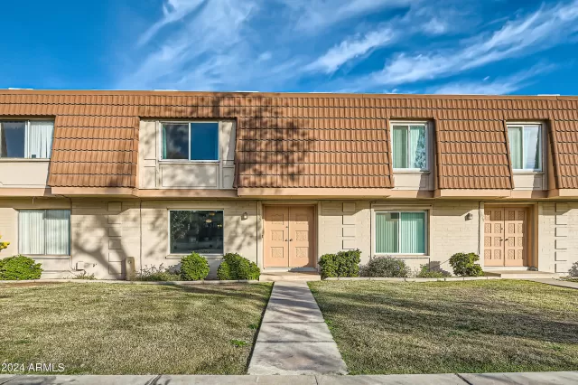 MLS: 6645856 Condo For Sale