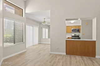 Photo #4: 6645914 Listing 