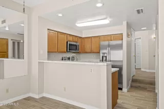 Photo #5: 6645914 Listing 