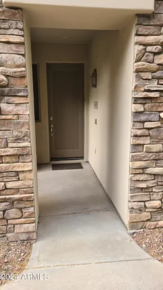 Photo #2: 6645995 Listing