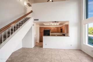 Photo #5: 6646050 Listing