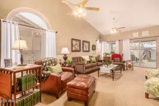 Photo #5: 6646137 Listing 