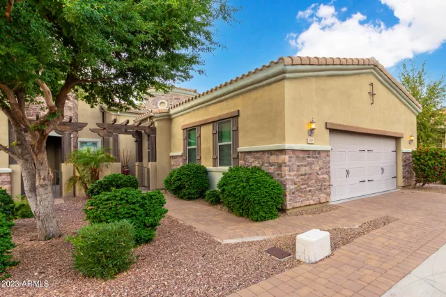 MLS: 6646222 Condo For Sale