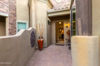 Photo #6: 6646222 Listing