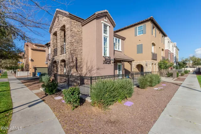 MLS: 6646333 Condo For Sale