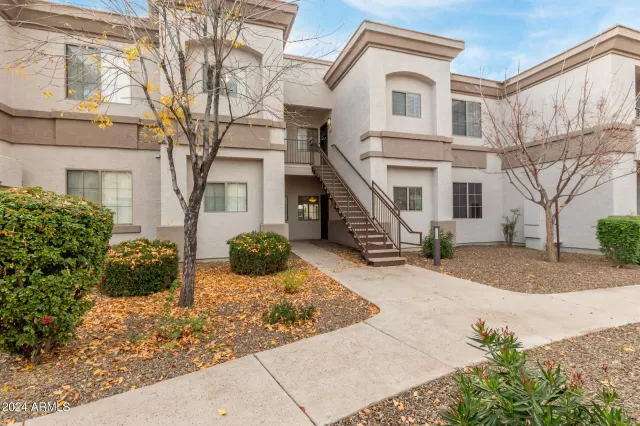 MLS: 6646400 Condo For Sale