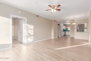 Photo #5: 6646400 Listing