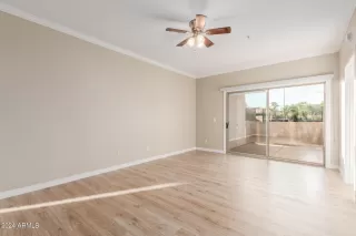 Photo #6: 6646400 Listing