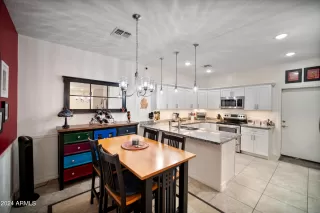 Photo #6: 6646463 Listing