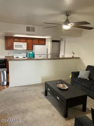 Photo #3: 6646584 Listing