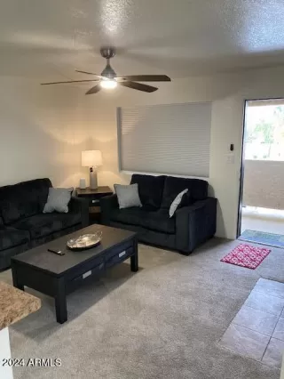 Photo #4: 6646584 Listing