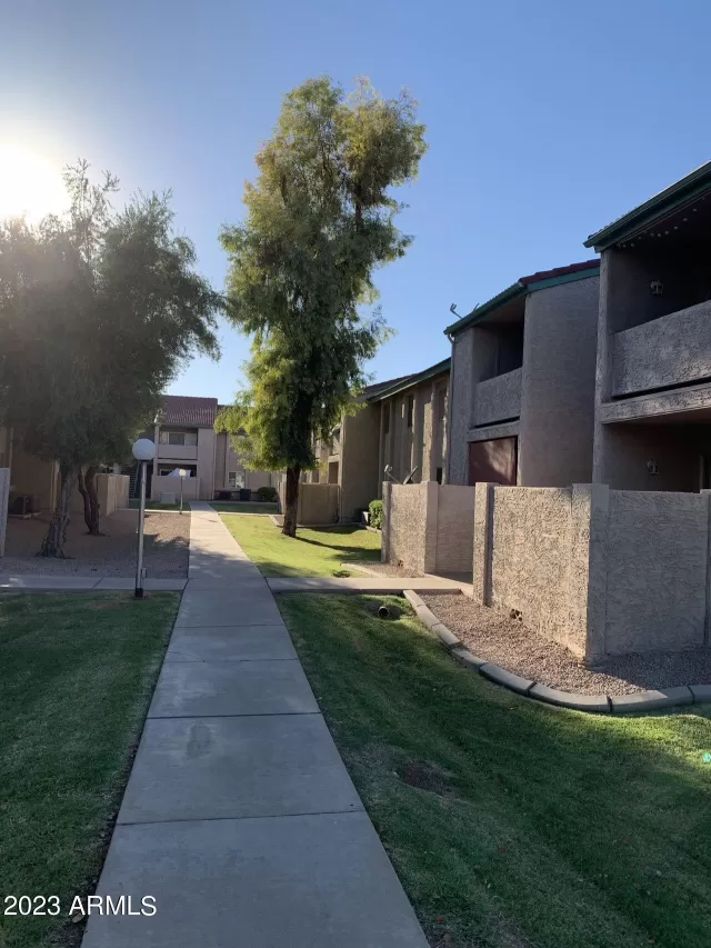 MLS: 6646741 Condo For Sale