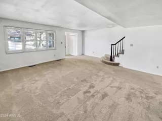 Photo #2: 6646907 Listing