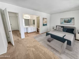 Photo #3: 6646907 Listing