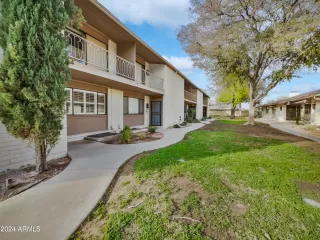 Photo #5: 6646907 Listing