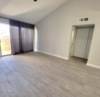 Photo #1: 6647117 Listing 