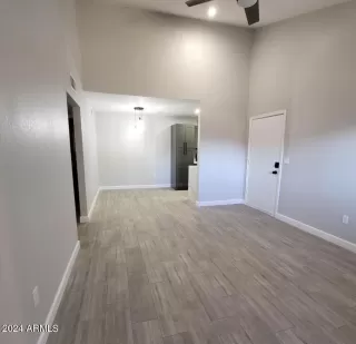 Photo #2: 6647117 Listing 