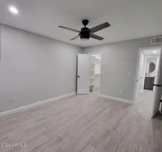 Photo #5: 6647117 Listing 