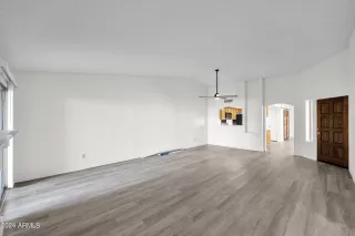 Photo #4: 6647118 Listing 