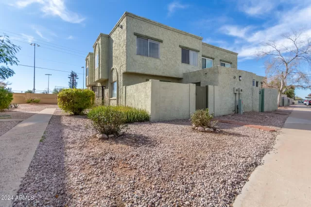 MLS: 6647171 Condo For Sale