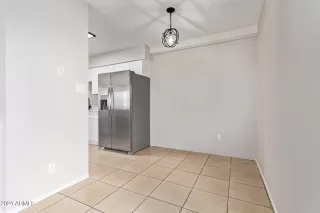 Photo #5: 6647171 Listing