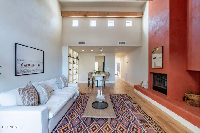 MLS: 6647465 Condo For Sale
