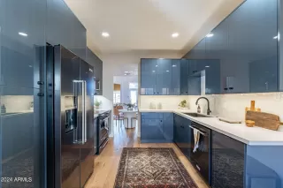 Photo #5: 6647465 Listing