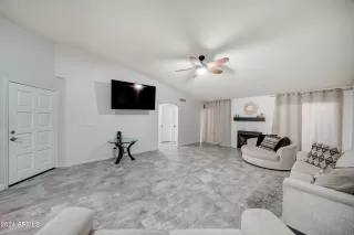 Photo #4: 6647468 Listing 