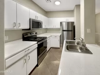 Photo #6: 6647983 Listing