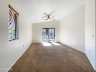 Photo #4: 6648067 Listing 