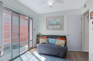 Photo #5: 6648140 Listing 