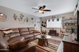 Photo #6: 6648140 Listing 