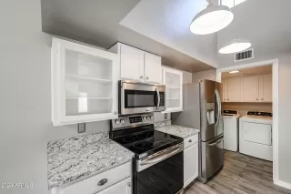 Photo #1: 6648159 Listing 