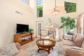 Photo #5: 6648410 Listing